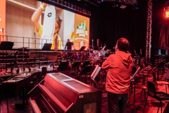 Proyección del capítulo final del reality Sueños de Cancha