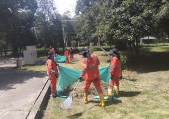 Operativo integral de aseo y mantenimiento en parques