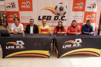 Bogotá entrega becas a los seis ganadores de Sueños de Cancha