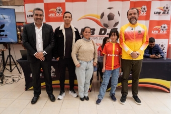 Bogotá entrega becas a los seis ganadores de Sueños de Cancha