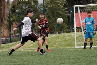 IDRD entregó cinco canchas sintéticas renovadas en Fontibón y fortalece la infraestructura deportiva del occidente de Bogotá