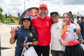 Red Bull Rodando encendió Bogotá: Dhers, las Villegas, Rincón y Caicedo llevaron el freestyle al límite
