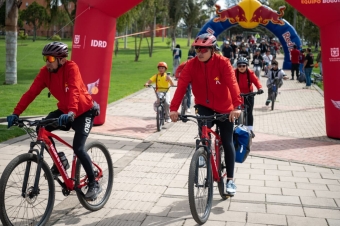Red Bull Rodando encendió Bogotá: Dhers, las Villegas, Rincón y Caicedo llevaron el freestyle al límite