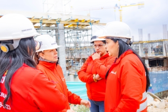 Las del casco blanco