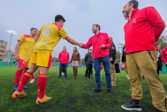 IDRD entrega modernizada la cancha sintética de Bilbao