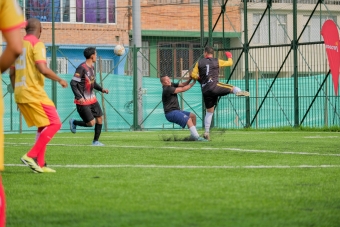 IDRD entrega modernizada la cancha sintética de Bilbao