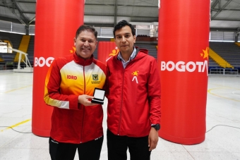 Los entrenadores del Equipo Bogotá tuvieron la celebración de su día en el Palacio de los Deportes