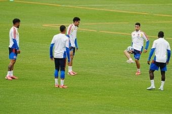 La Selección Colombia entrena en una de las mejores canchas del país