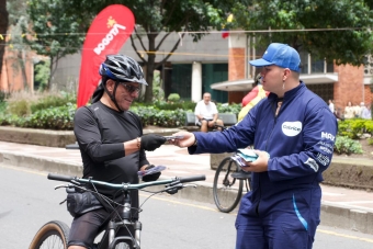 IDRD fortalece la Ciclovía de Bogotá con estaciones tipo “Pit Stop” para el bienestar de las mascotas