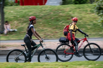 IDRD y Miss Mundo Colombia pedalearon por el bienestar y el liderazgo de las mujeres