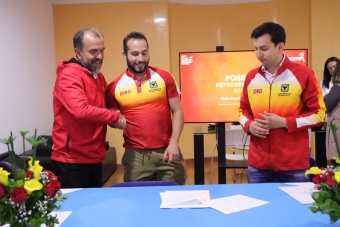 Varios deportistas estuvieron en la posesión de los miembros de la Comisión de Atletas del Equipo Bogotá