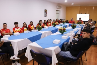 Varios deportistas estuvieron en la posesión de los miembros de la Comisión de Atletas del Equipo Bogotá