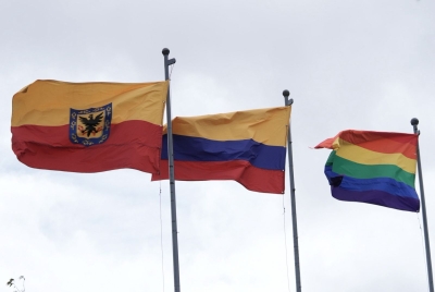IZADA DE BANDERA LGBTI