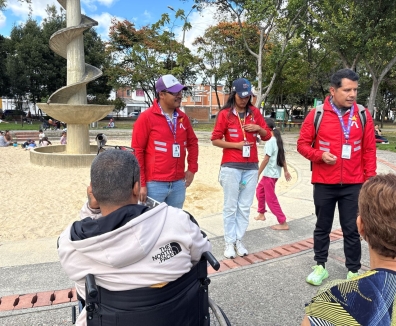 Proceso de socialización del equipo Guardaparques con usuarios, deportistas y comunidad abordando temáticas en apropiación del entorno y promoción de comportamientos