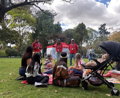 Proceso de socialización del equipo Guardaparques con usuarios, deportistas y comunidad abordando temáticas en apropiación del entorno y promoción de comportamientos