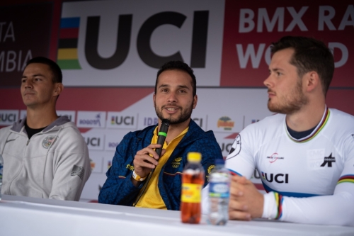 Carlo Ramírez en la rueda de prensa WORLD CUP BMX 