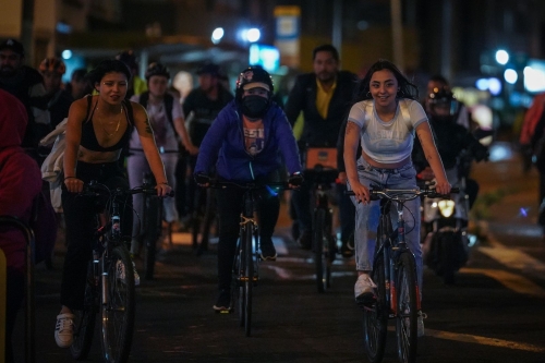 Ciclovía nocturna