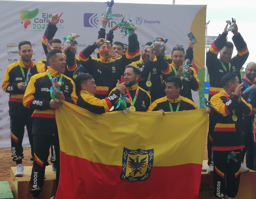 Primera vez en la historia de Bogotá en Juegos Nacionales que obtiene el oro en sóftbol.