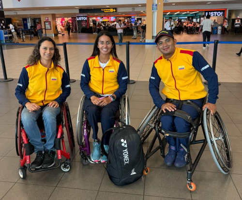 Johana Martínez, Angélica Bernal y Manuel Sánchez, por Colombia en Perú. Foto IDRD.