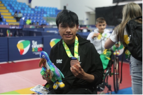 Kevin Escobar, deportista paralímpico de tenis de mesa