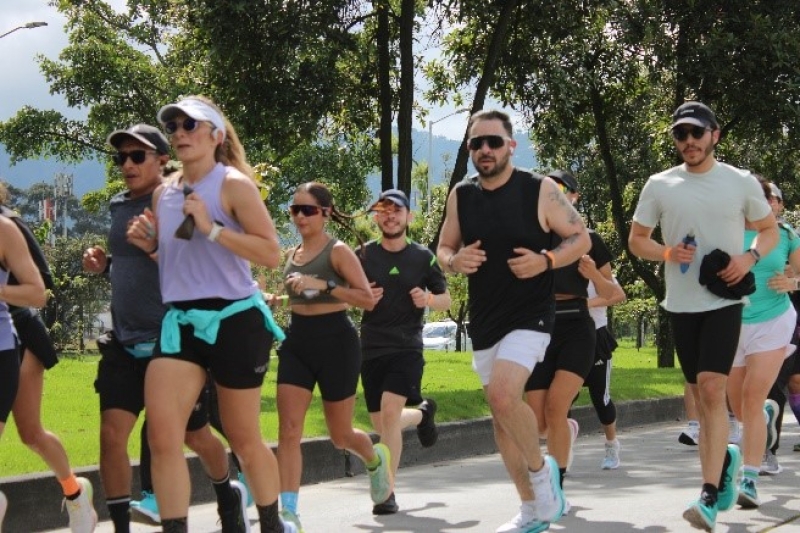 Personas trotando
