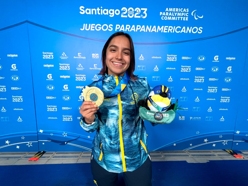 Sara Vargas fue de nuevo la máxima medallista del Equipo Bogotá en los Juegos Parapanamericanos. Foto cortesía CPC.