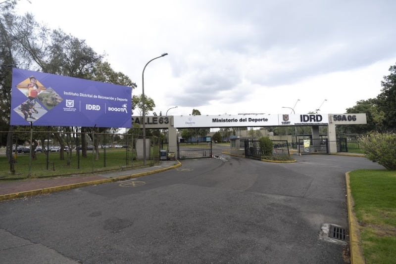 Entrada principal sede administrativa del IDRD