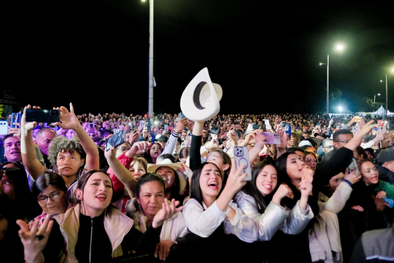 Sube Monserrate y dos conciertos de inauguración le dieron la bienvenida al Festival de Verano 2025 