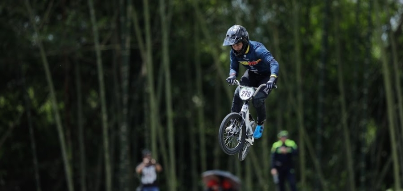 Carlos Ramírez es protagonista del final de la Copa Nacional de BMX Racing en Bogotá. Foto IDRD.