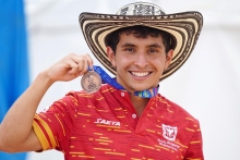 deportista con medalla