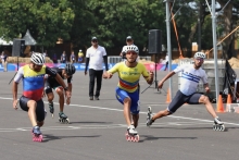 John Edwar Tascón (centro), del Equipo Bogotá, ganó el oro en los 100 metros sprint en los Juegos Centroamericanos y del Caribe Santo Domingo 2026. Foto cortesía COC.