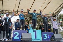 El podio de la Carrera de la Mujer 2026. En el tercer lugar, la olímpica Angie Orjuela, del Equipo Bogotá, quien se recupera de una lesión y apenas está volviendo. Foto IDRD.