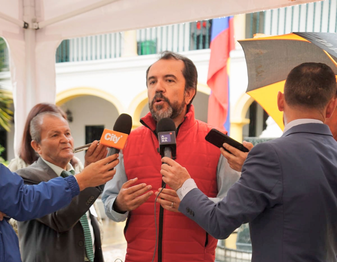 Director del IDRD Daniel García Cañón en rueda de prensa