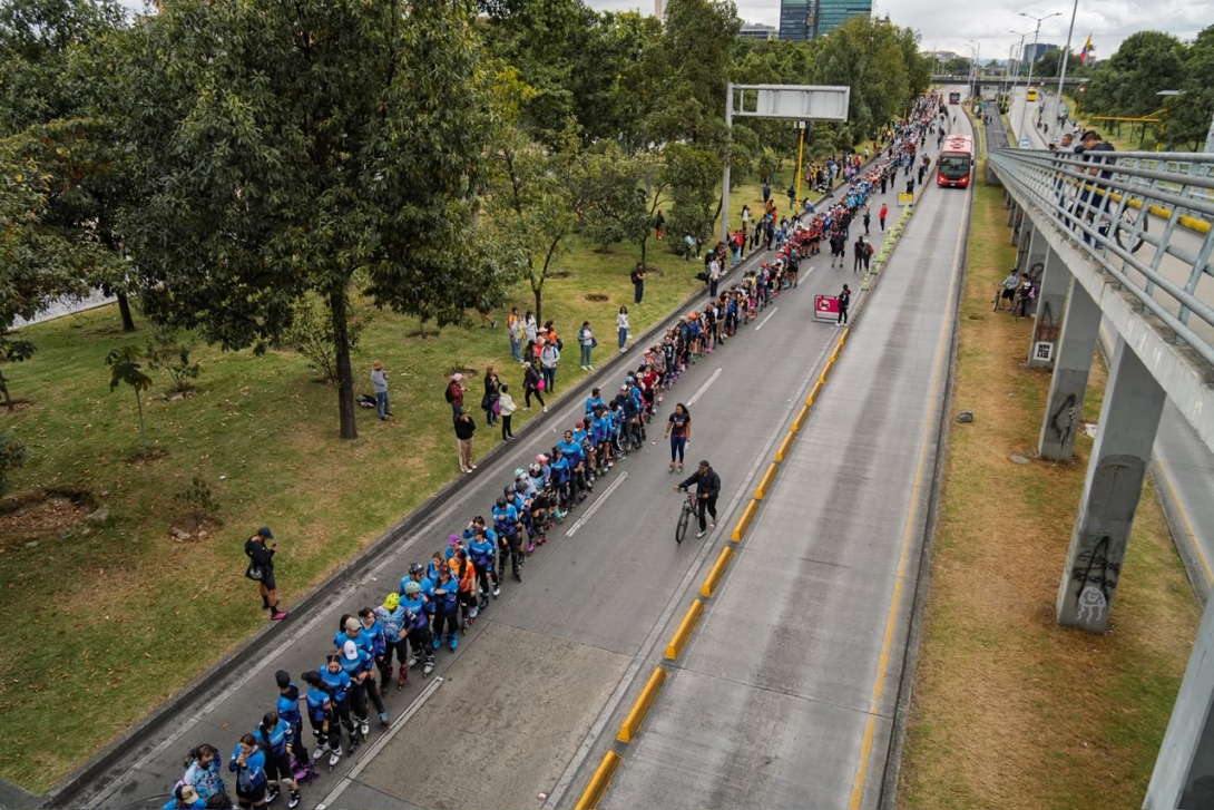 1.320 patinadores hicieron historia en Bogotá y rodaron por Colombia